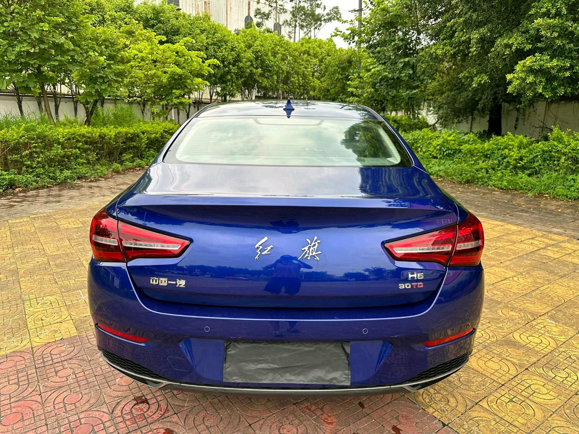 Hongqi H5 2022 1.5TD Qiyun