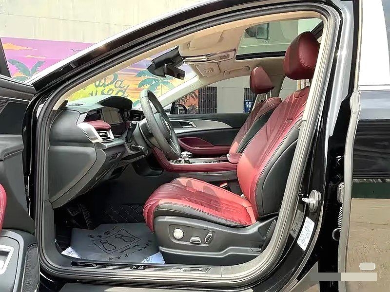 红旗 2025款 H5 2.0T 旗畅50万辆纪念版