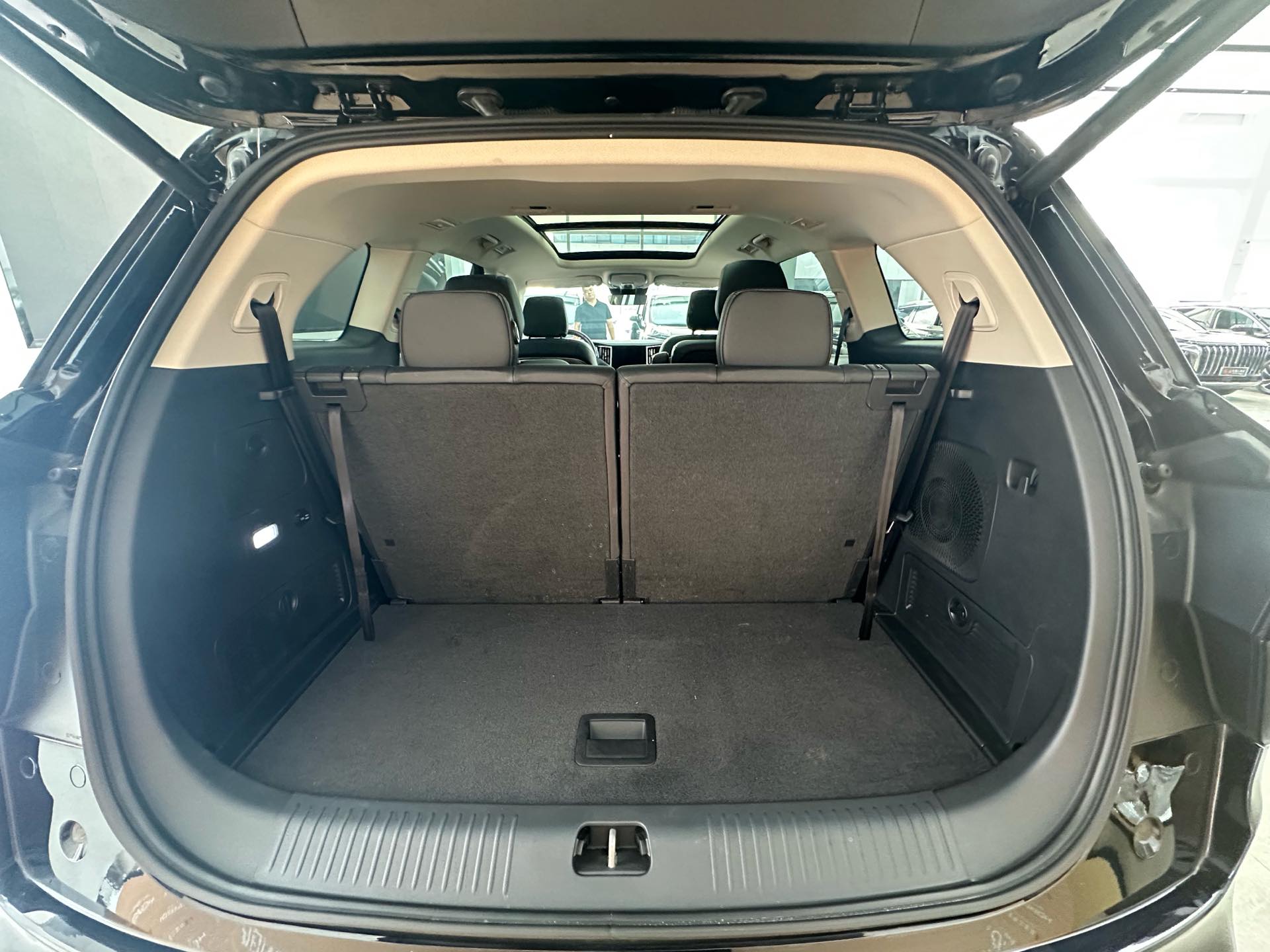 红旗 2024款 HS7 PHEV 2.0T 四驱旗畅版6座