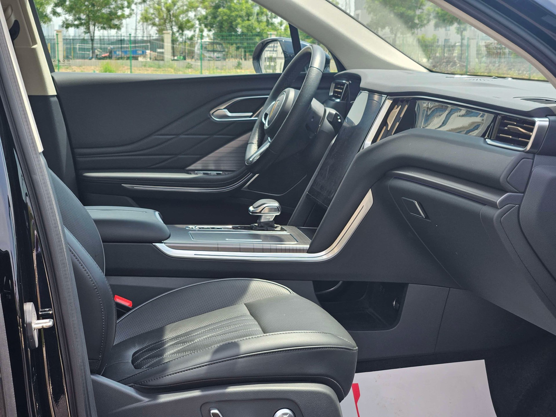 Hongqi HS7 PHEV 2.0T 4WD Flagship Comfort 6-Seater 2024