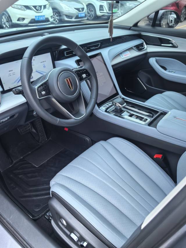 Hongqi H5 PHEV 2025 1.5T 170 Super Hybrid