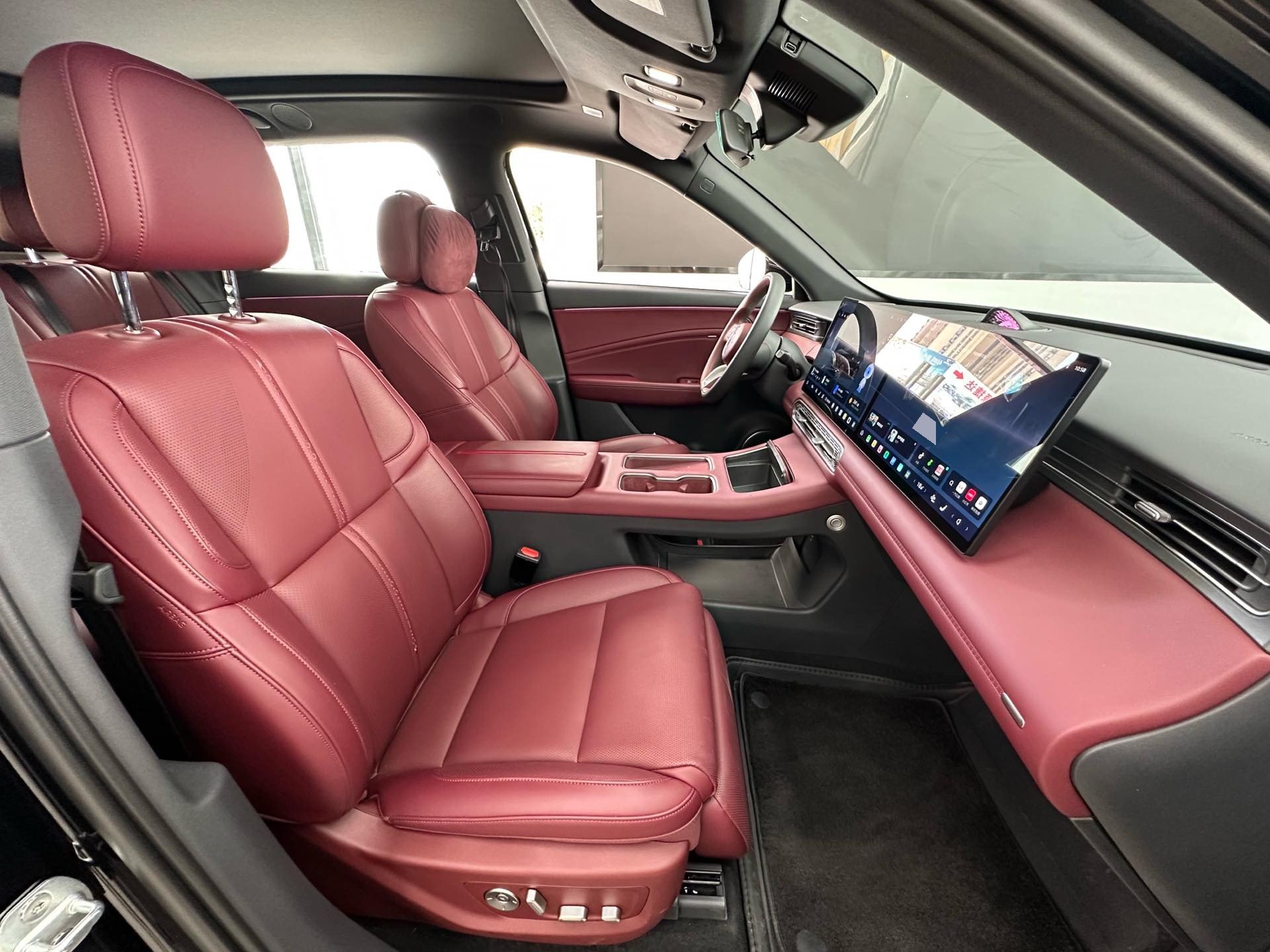 红旗 2026款 HS6 PHEV 1.5T 145智混版