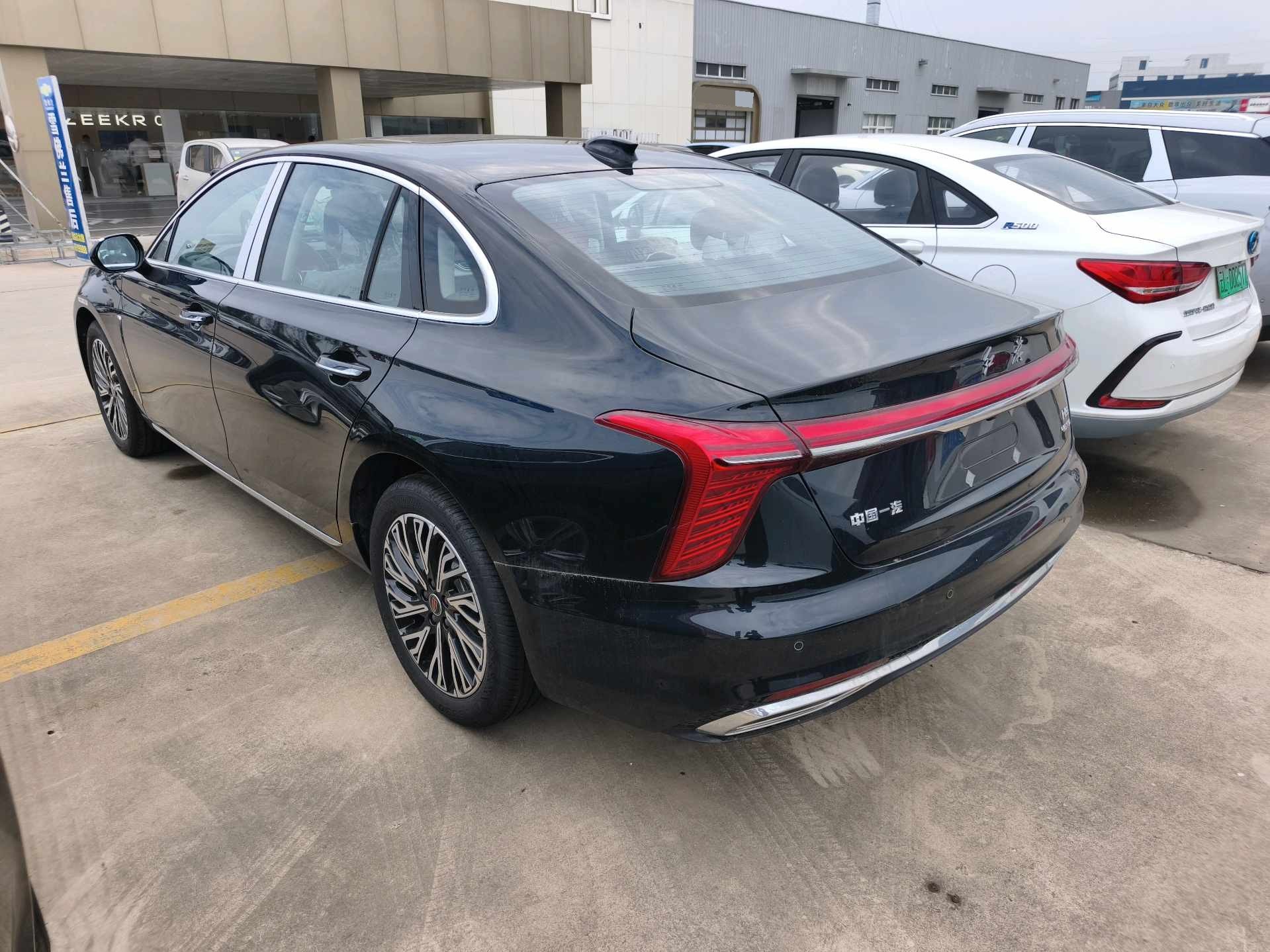 Hongqi H5 2025 2.0T 50 Millionth Anniversary Edition