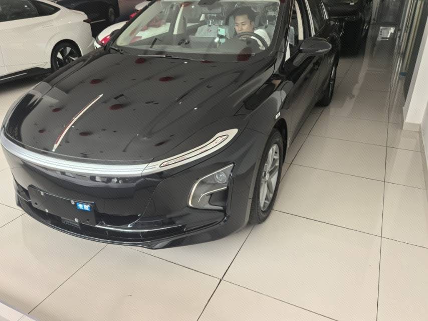 Hongqi 2026 E-QM5 500km Shidai Chuxing Edition