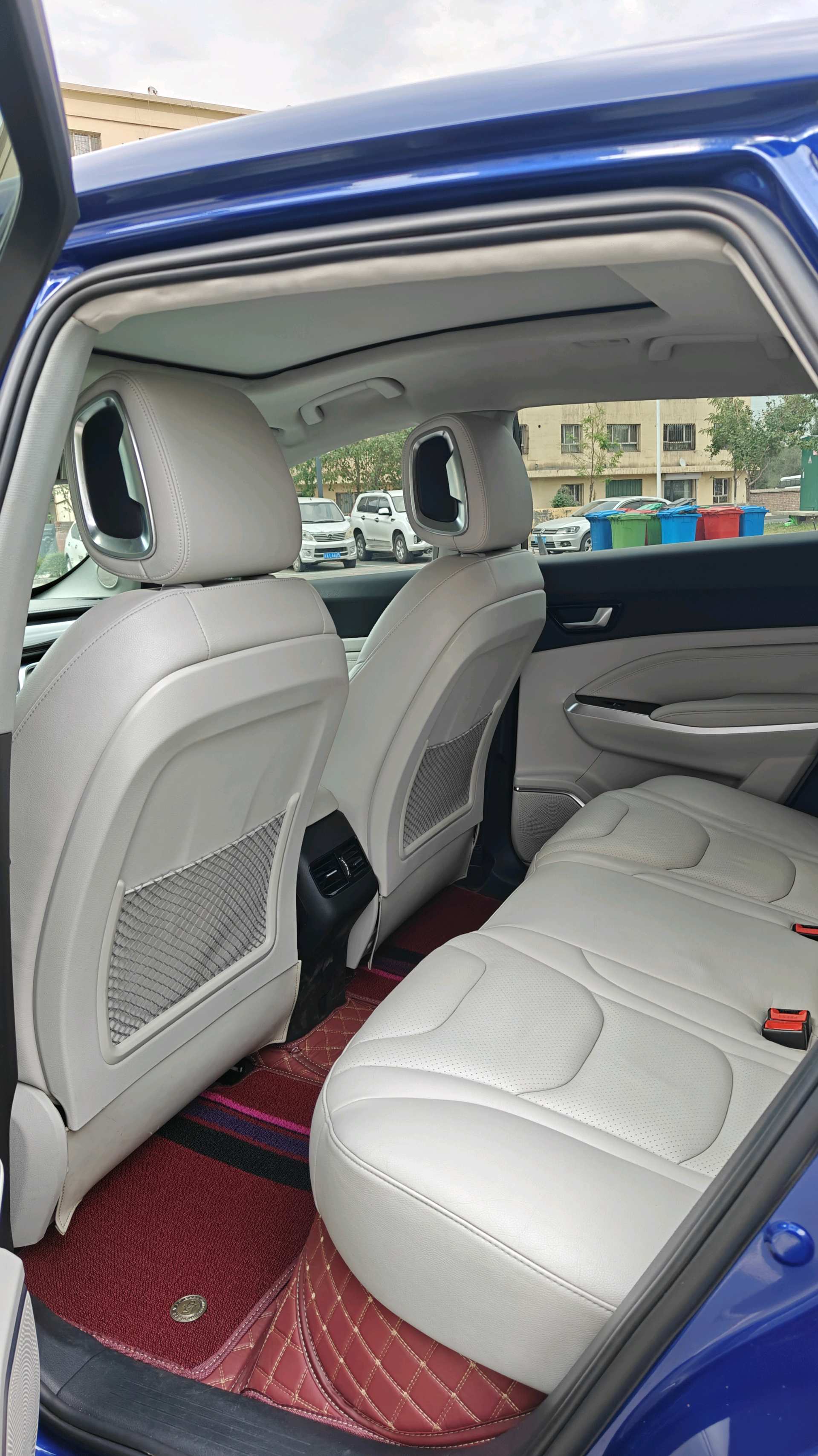 Hongqi E-HS3 2019 2WD Smart Connect Qiyue
