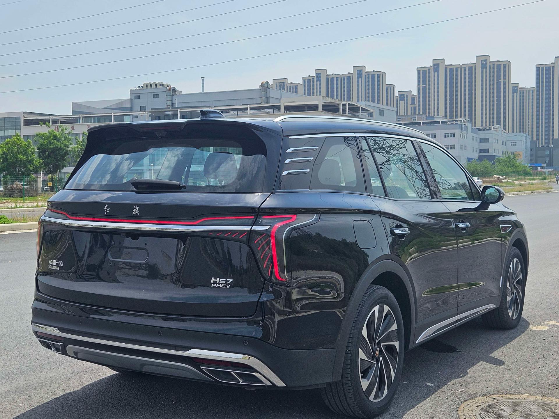 Hongqi HS7 PHEV 2.0T 4WD Flagship Comfort 6-Seater 2024