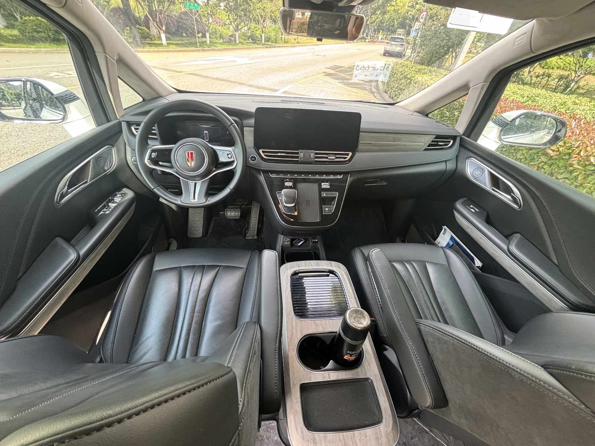 Hongqi HQ9 2023 48V 2.0T Smart Flagship