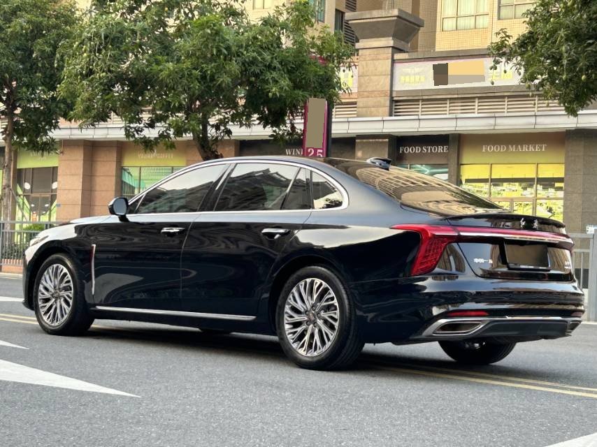 Hongqi H5 2023 2.0T Smart Connect Flagship Comfort Edition