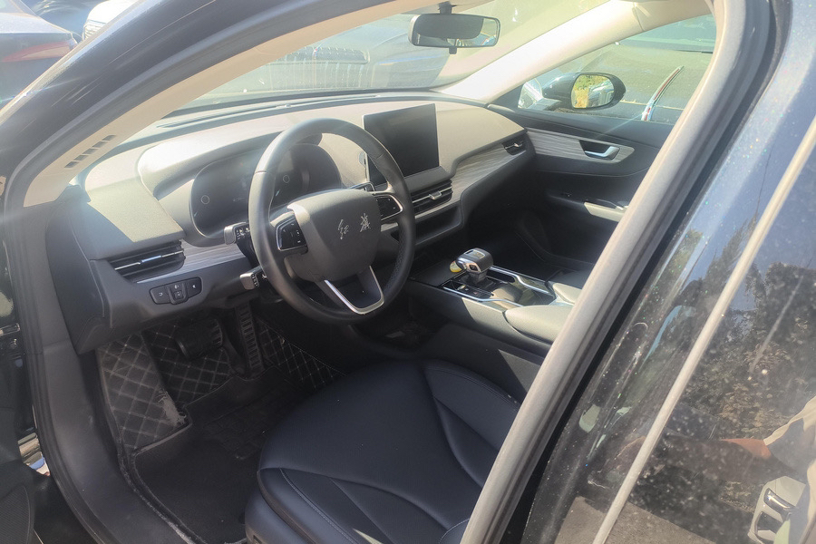 Hongqi E-QM5 2024 500km Travel Edition