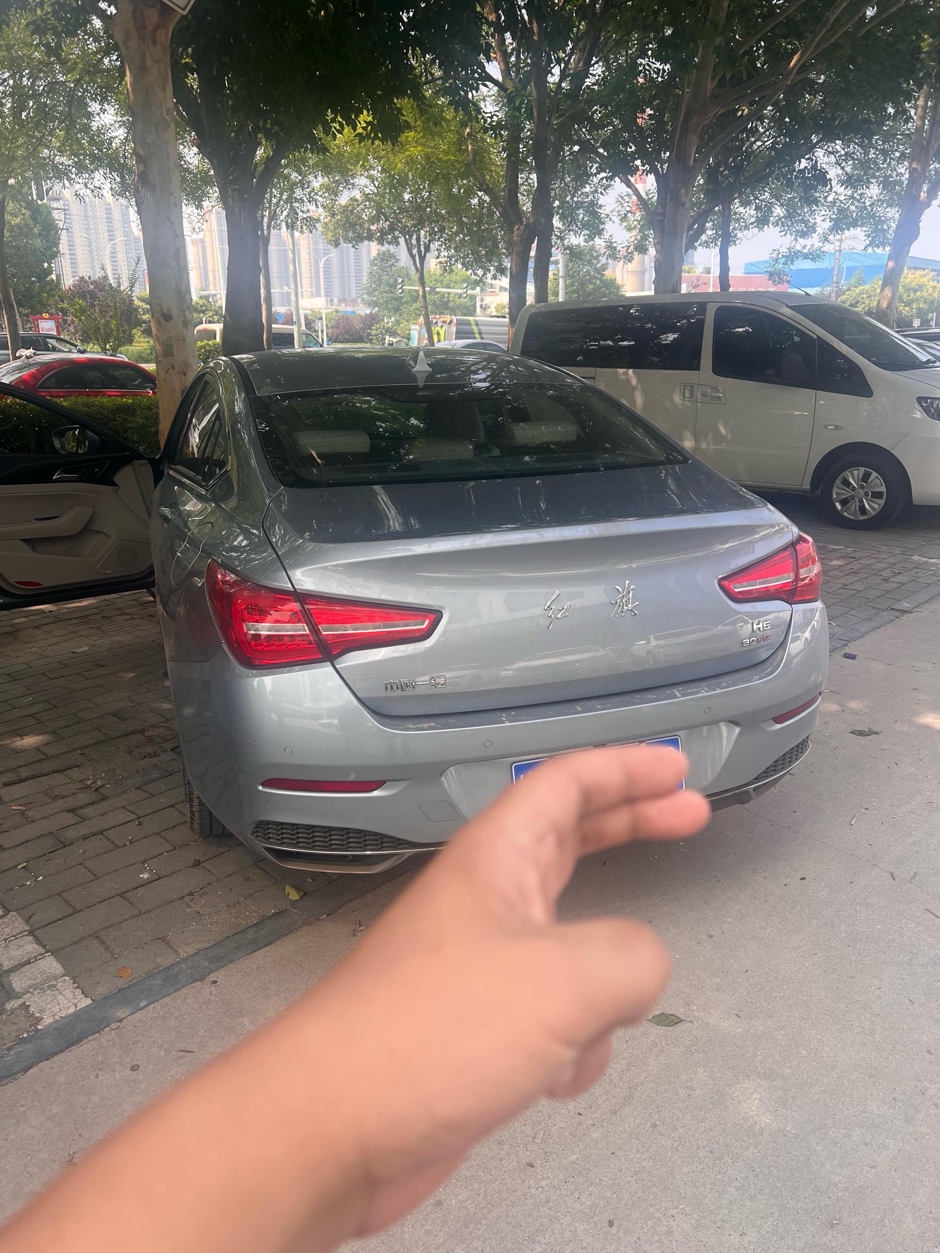 Hongqi H5 2019 1.8TD 30TD Smart Connect Rhythm