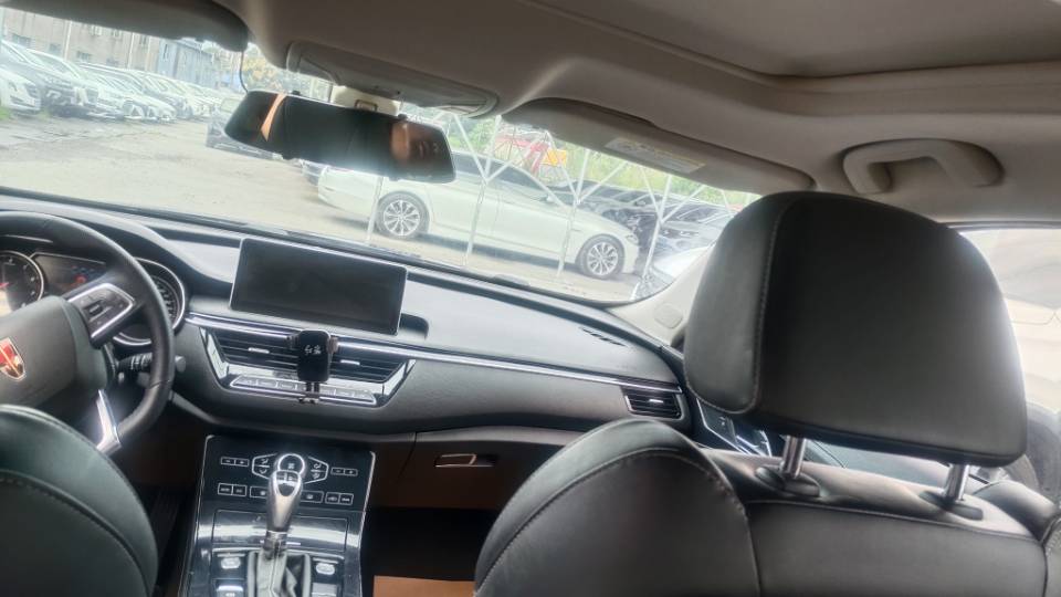 红旗 2019款 H5 1.8TD 30TD 型动版