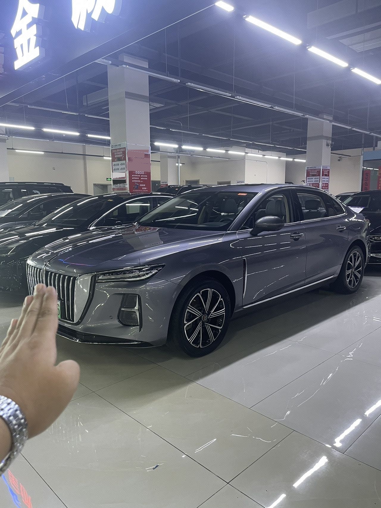 红旗 2025款 H5 PHEV 1.5T 170 超混版