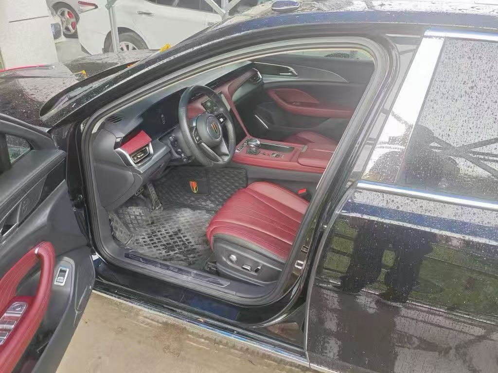 Hongqi H5 2024 2.0T Smart Connect Qi Chang Edition