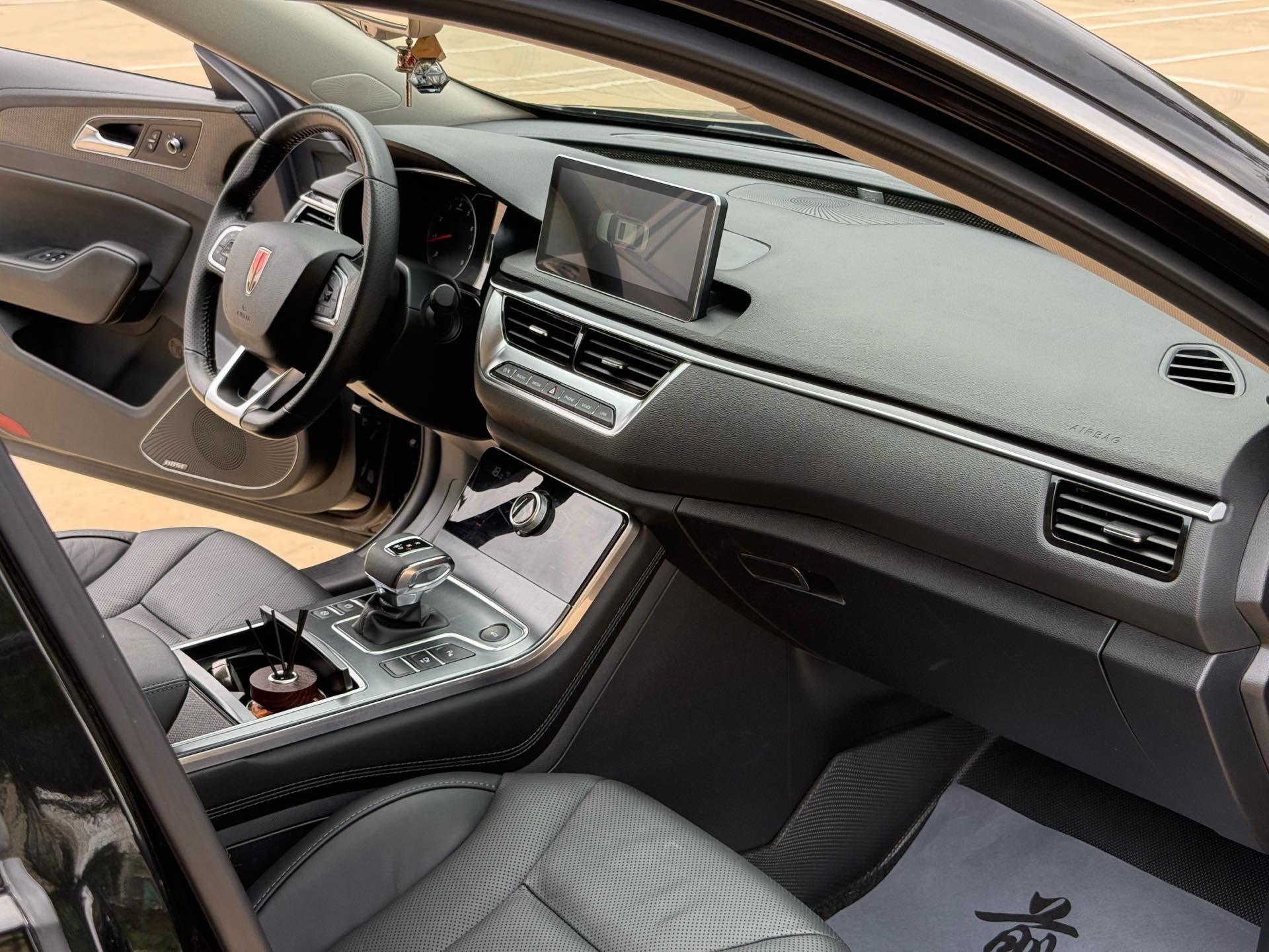 Hongqi H5 2022 48V 1.8TD Smart Connect Qiyun