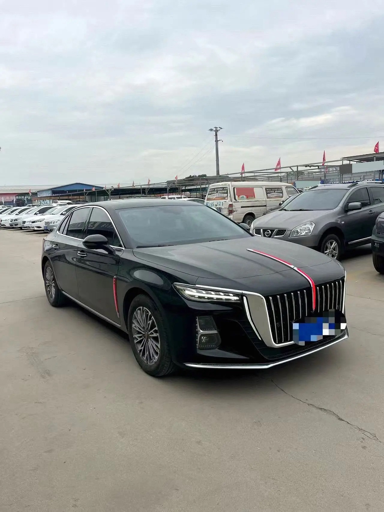 Hongqi H5 2023 2.0T Smart Flagship