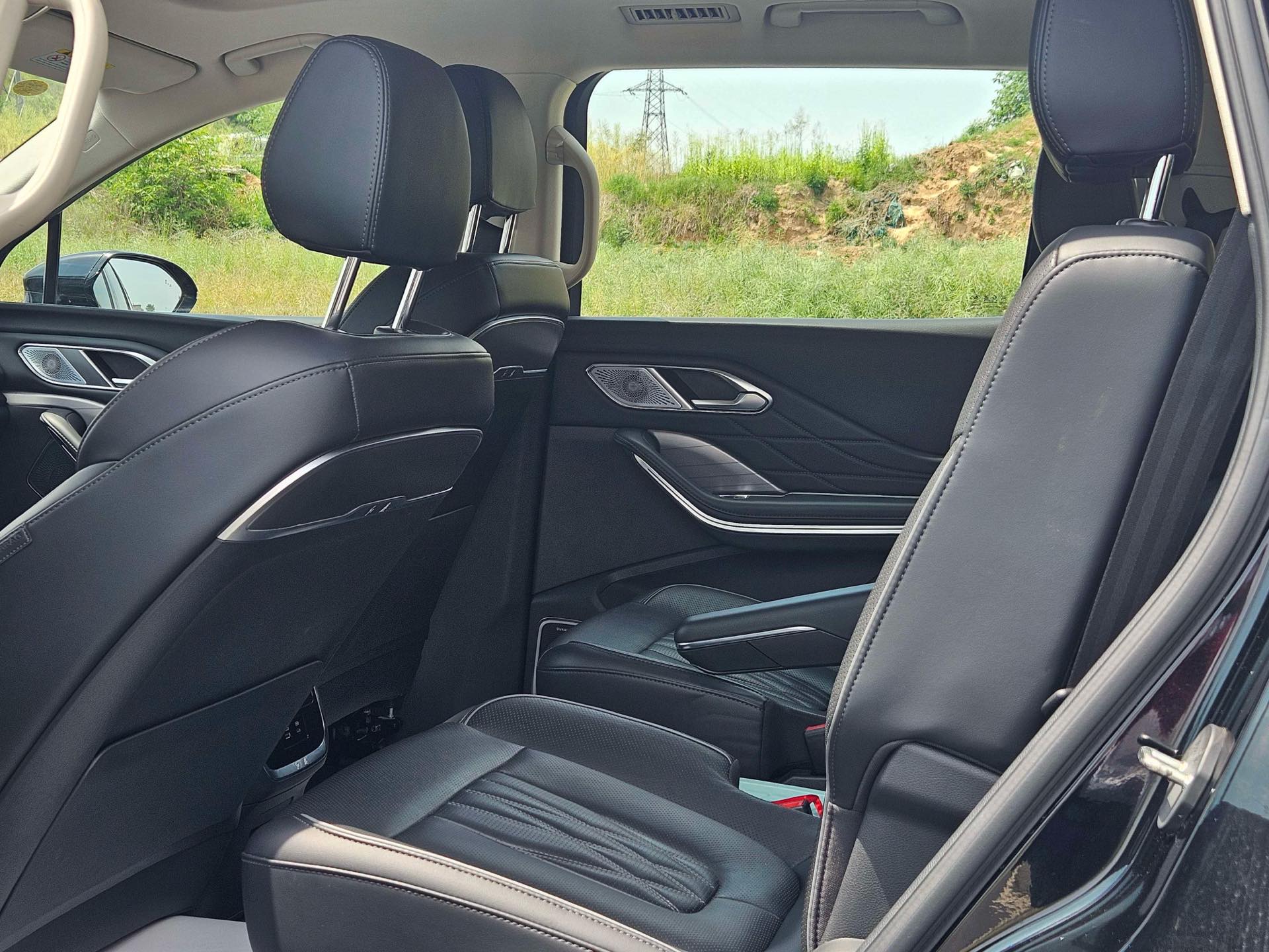 Hongqi HS7 PHEV 2.0T 4WD Flagship Comfort 6-Seater 2024