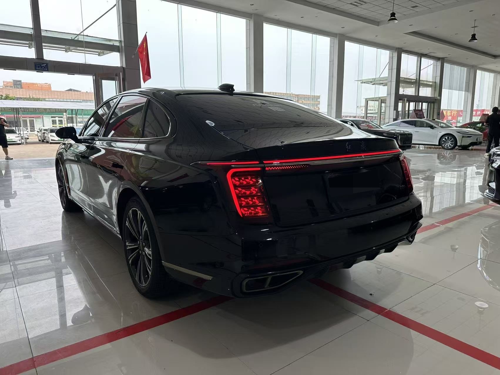 红旗 2024款 H9 48V 2.0T 旗享 私享风尚版