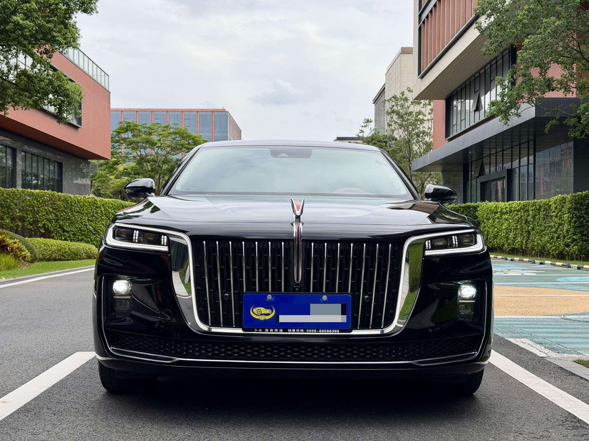 红旗 2022款 H9 48V 2.0T 智联旗享版