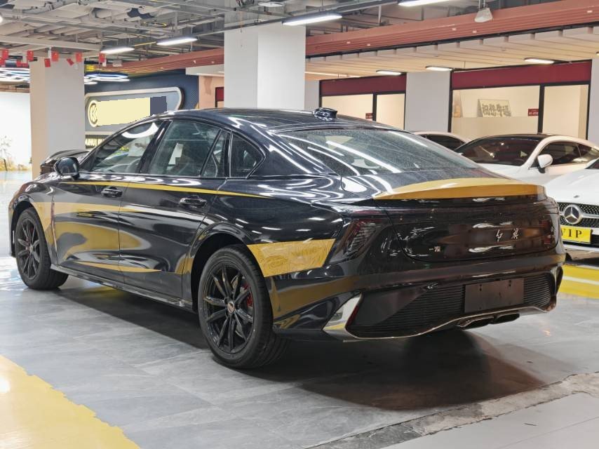 Hongqi H6 2025 2.0T 2 Million Units Commemorative Edition