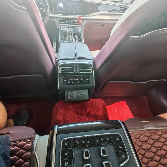 红旗 2020款 H9 48V 2.0T 智联旗畅版
