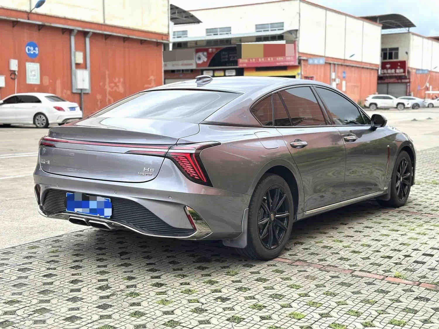 红旗 2023款 H6 2.0T 致尚版