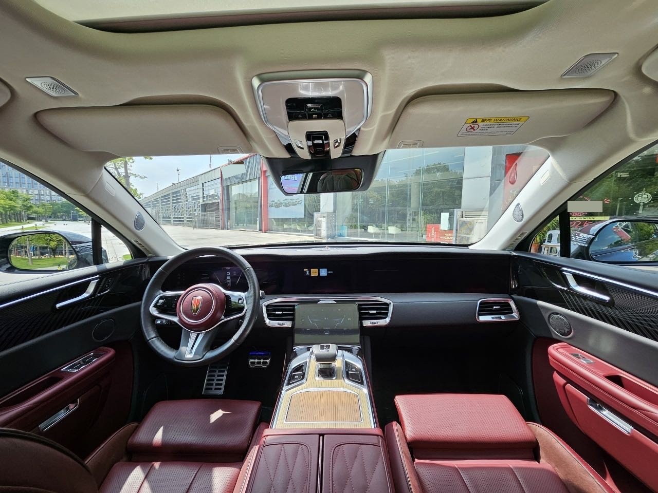 Hongqi E-HS9 2022 690km Flagship 6-Seater
