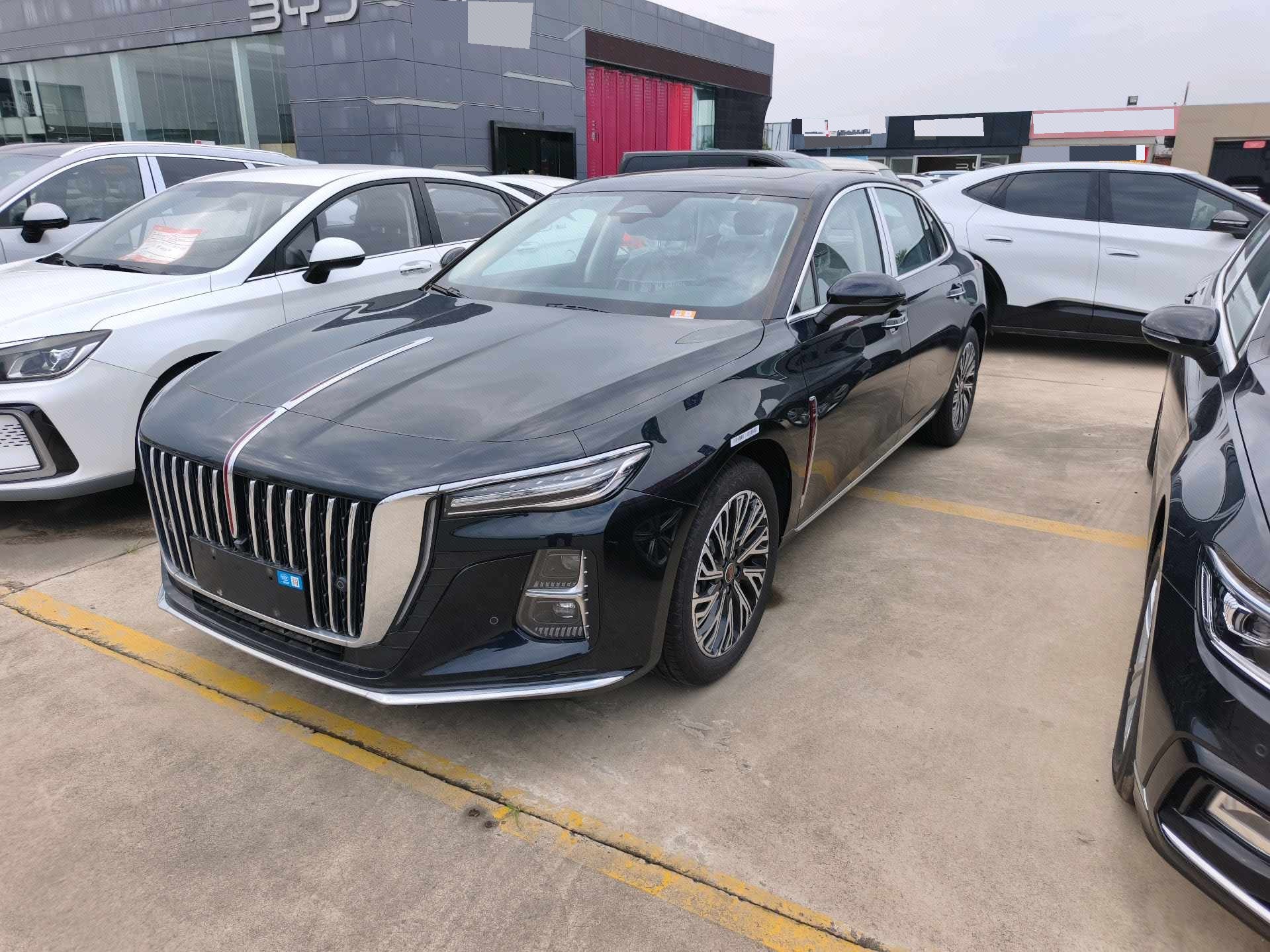 Hongqi H5 2025 2.0T 50 Millionth Anniversary Edition