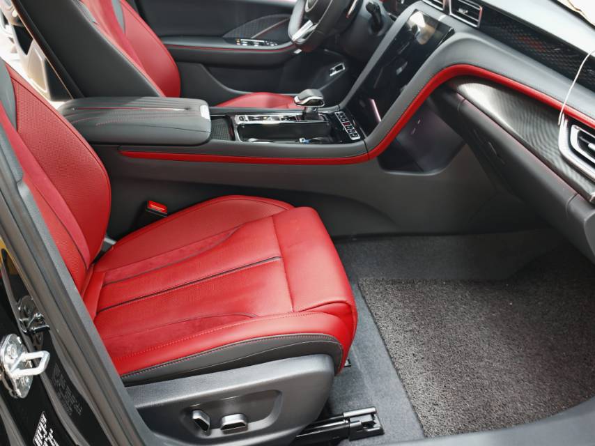 Hongqi H6 2025 2.0T 2 Million Units Commemorative Edition