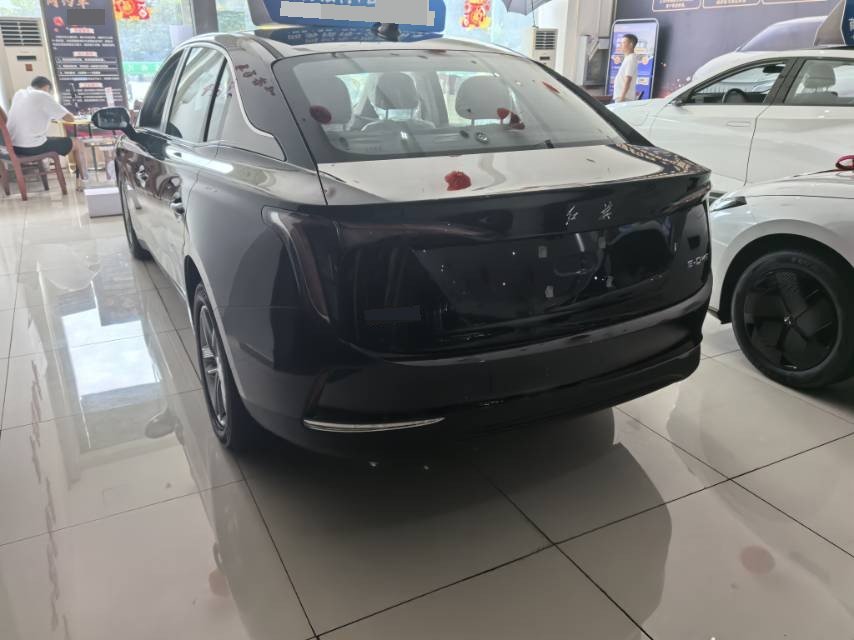 Hongqi 2026 E-QM5 500km Shidai Chuxing Edition