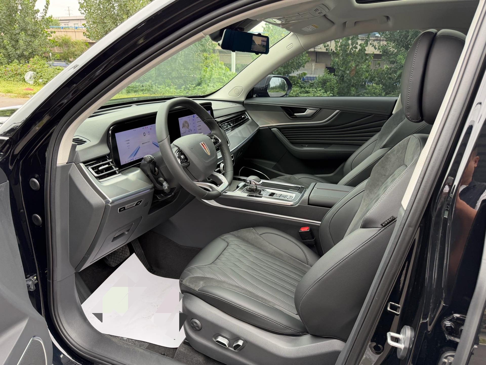 Hongqi HS5 2023 2.0T Qixiang Pro