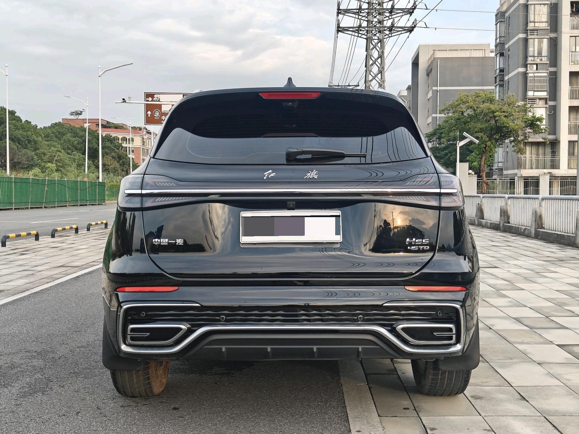 红旗 2025款 HS5 2.0T 两驱旗享Pro版