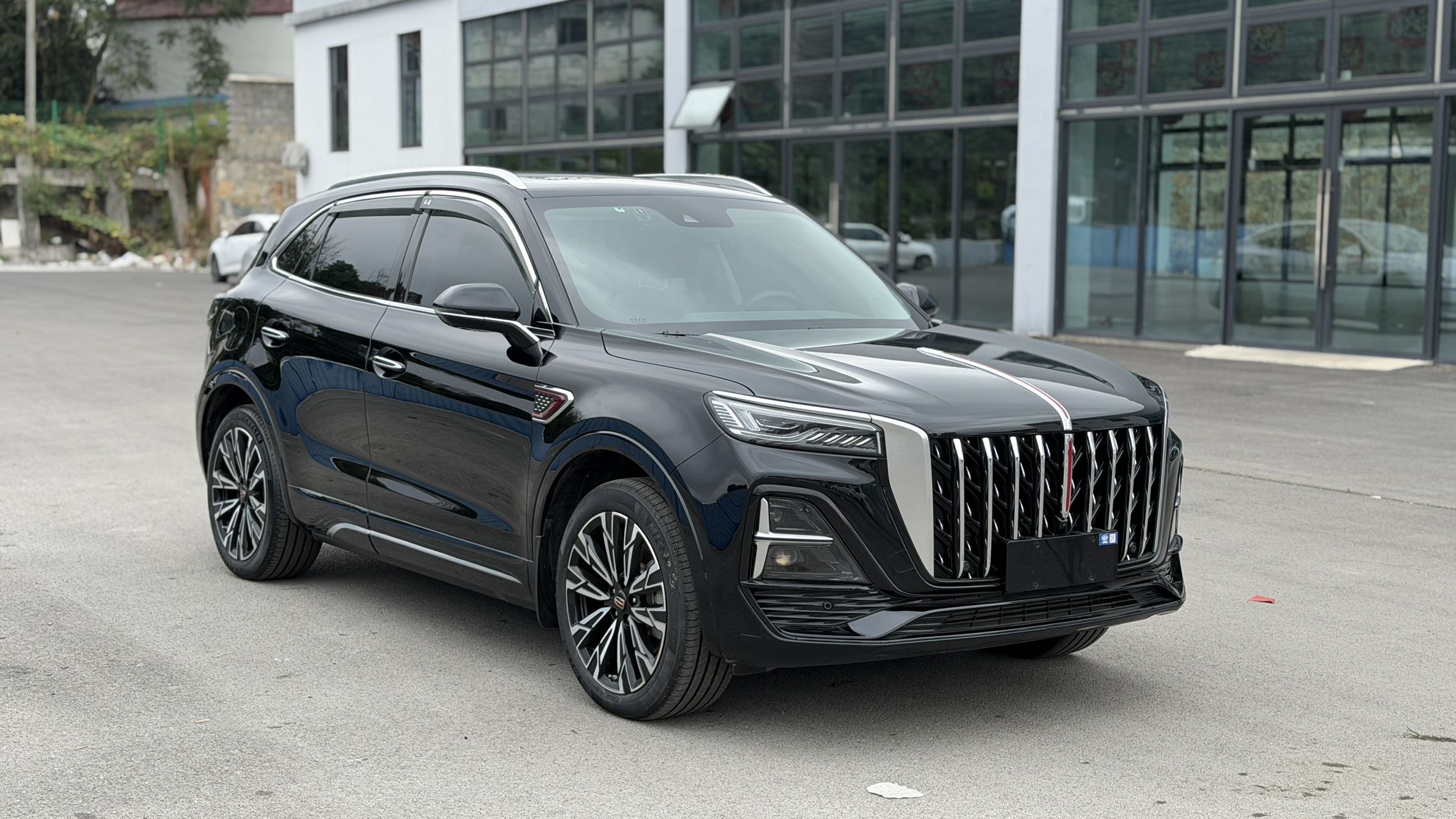 Hongqi HS5 2023 2.0T 4WD Qixiang Pro