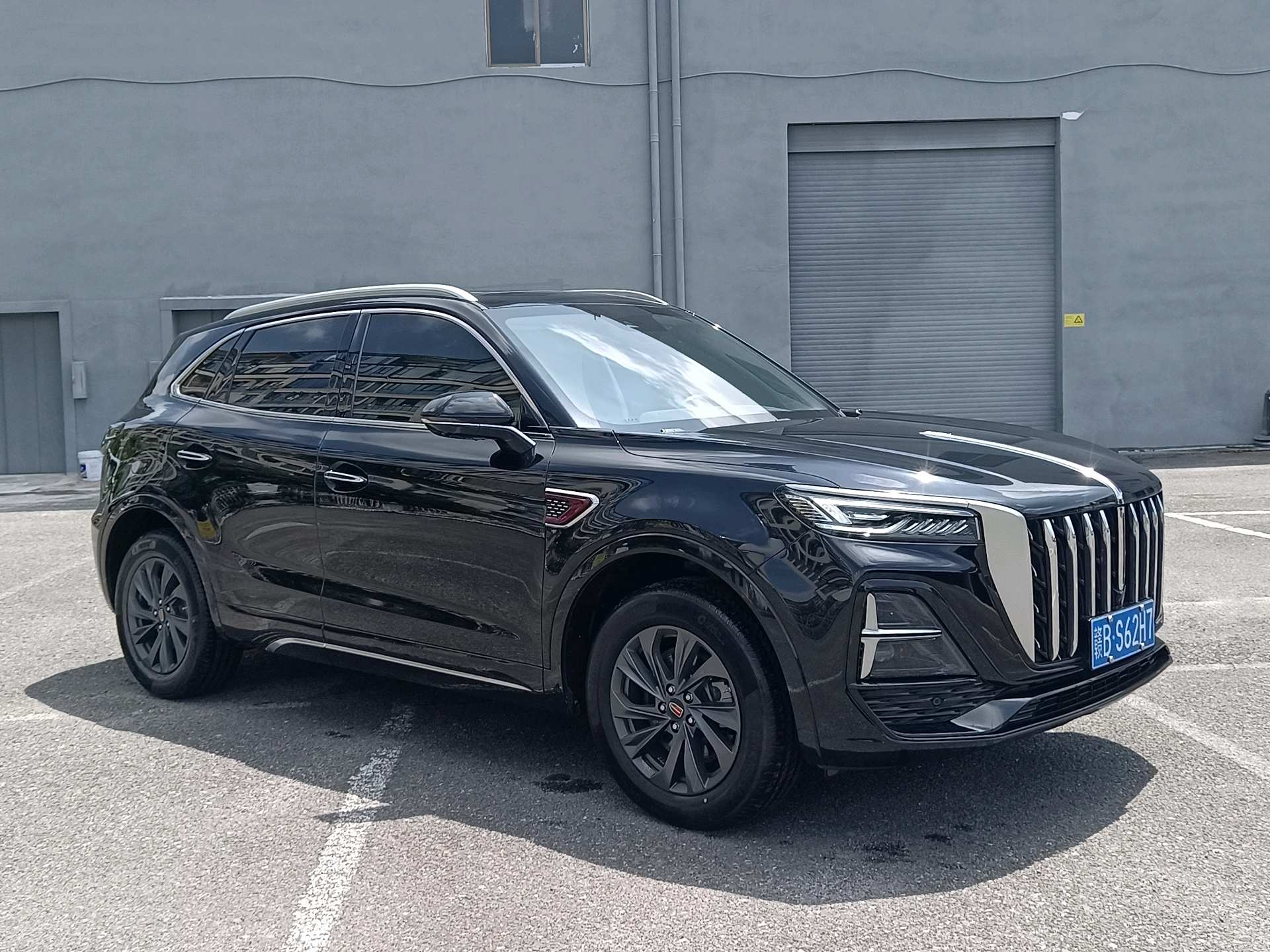 Hongqi HS5 2023 2.0T Qixiang Pro