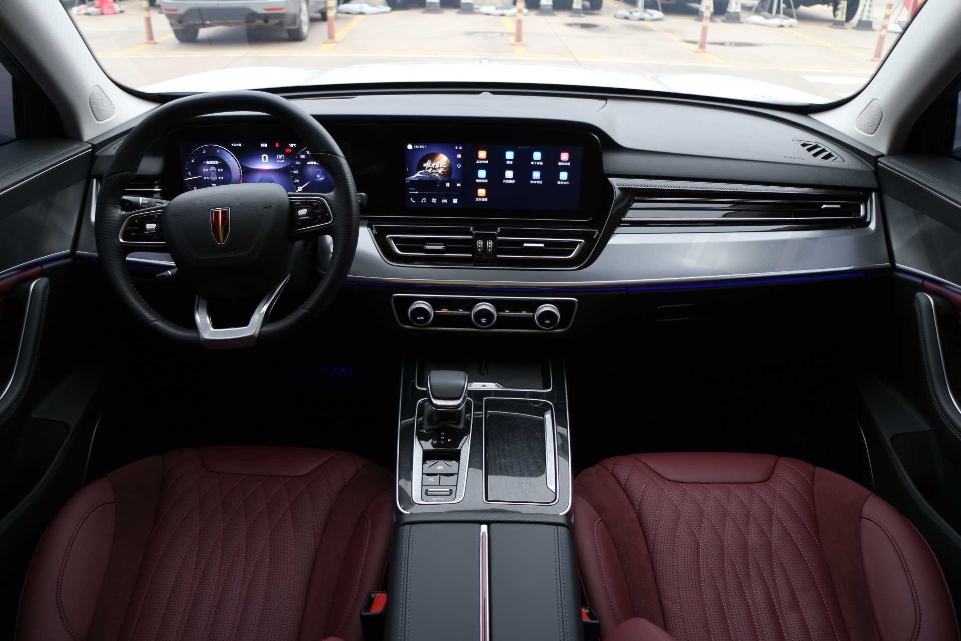 Hongqi HS5 2023 2.0T 4WD Qixiang Pro