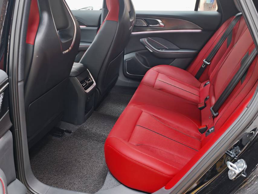 Hongqi H6 2025 2.0T 2 Million Units Commemorative Edition
