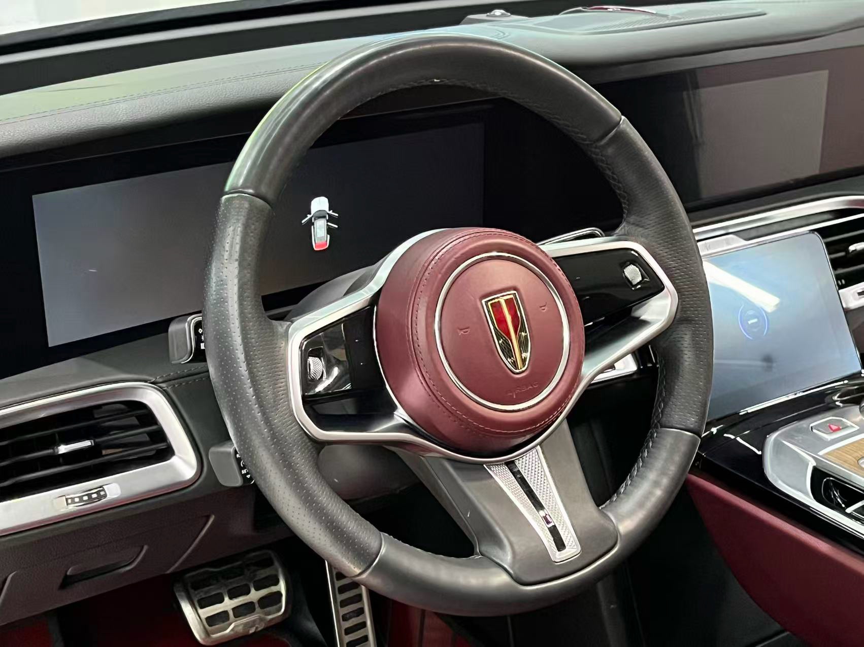 Hongqi E-HS9 2022 690km Flagship 6-Seater