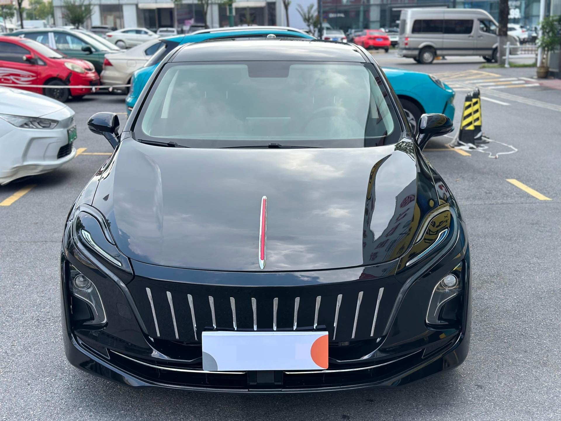 红旗 2022款 E-QM5 431km 充电乐享版