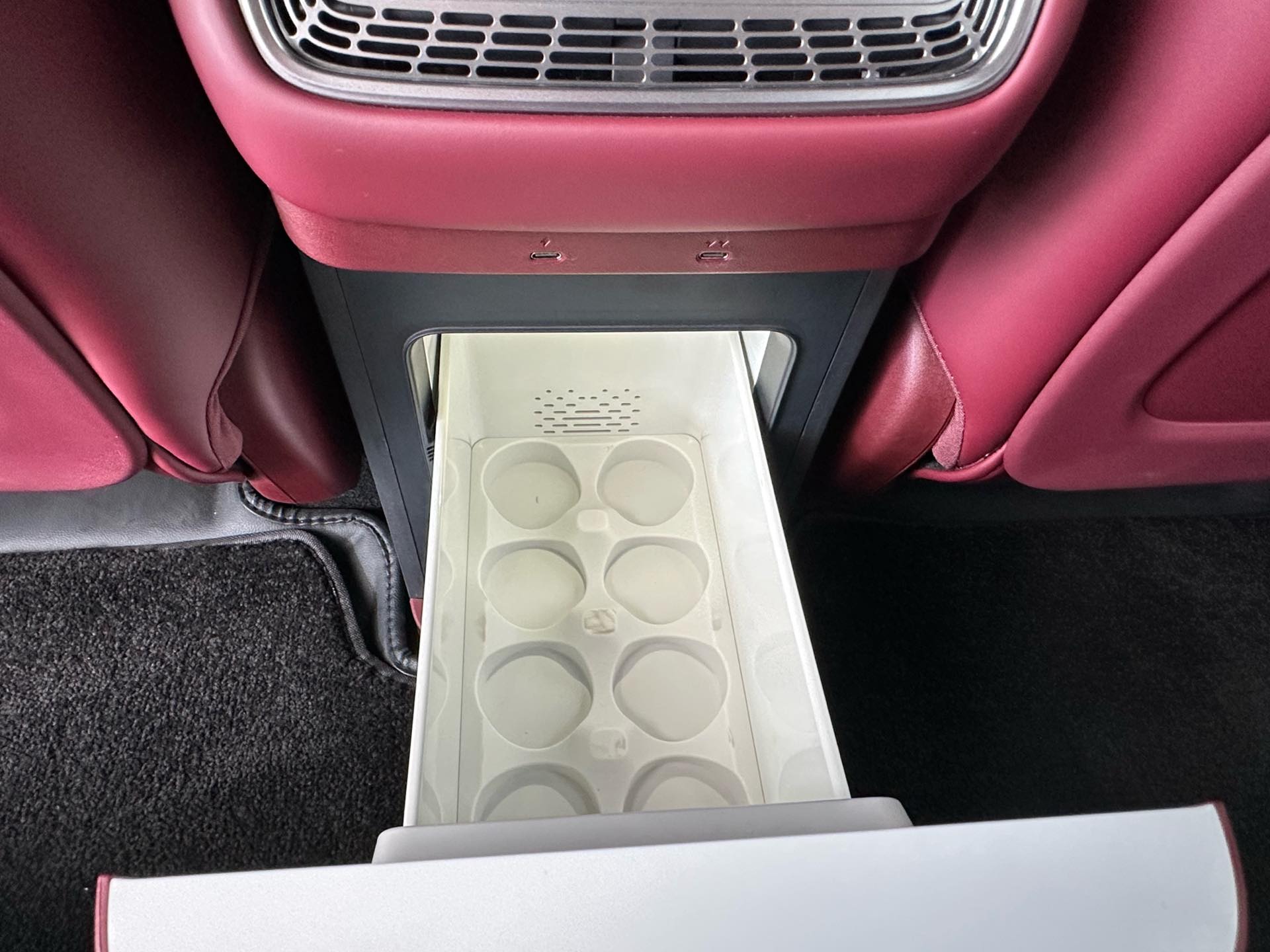 红旗 2026款 HS6 PHEV 1.5T 145智混版