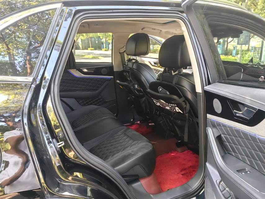 Hongqi HS5 2019 2.0T Smart Connect Flagship Enjoyment