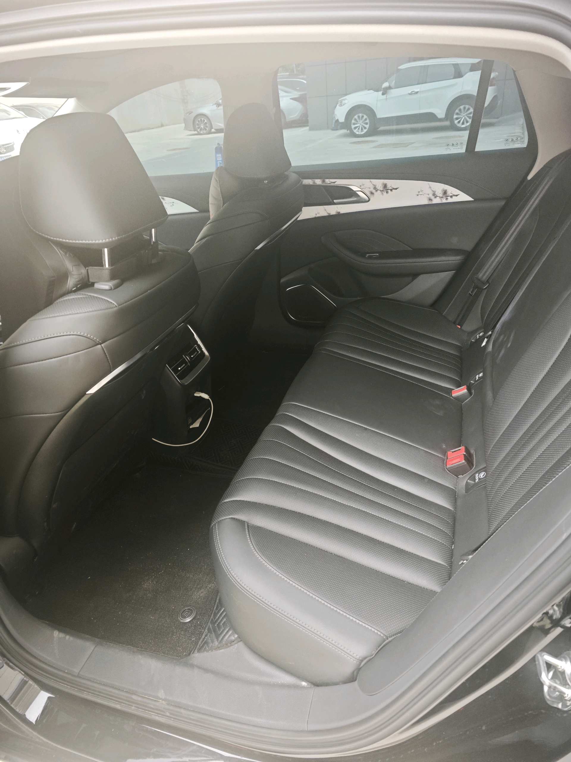 红旗 2025款 H5 PHEV 1.5T 170 超混版