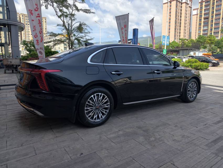 Hongqi H5 2024 1.5T Smart Connect Qiyun Edition
