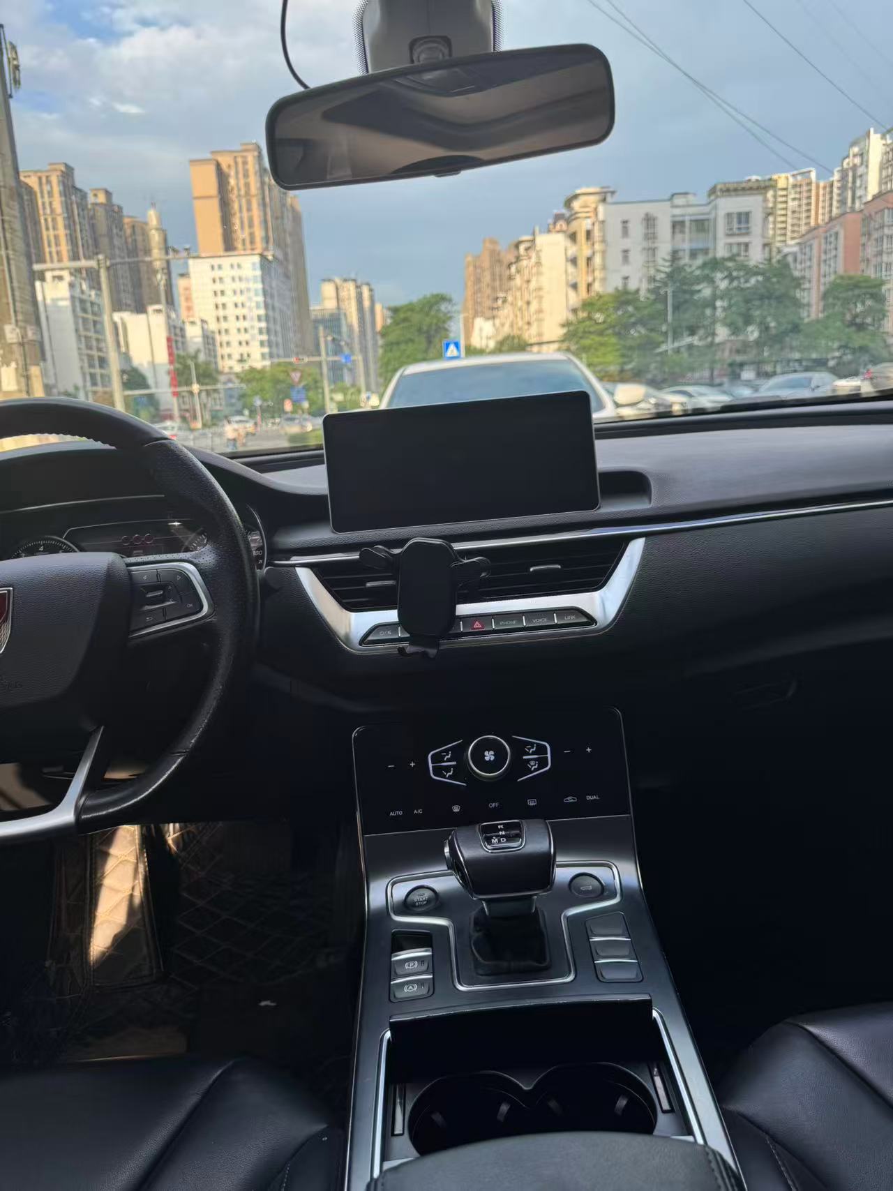 Hongqi H5 2022 1.5TD Qiyun