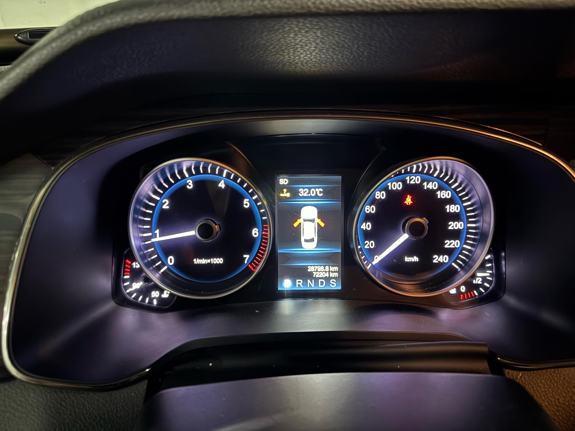 红旗 2018款 H7 2.0T 35T 精英版