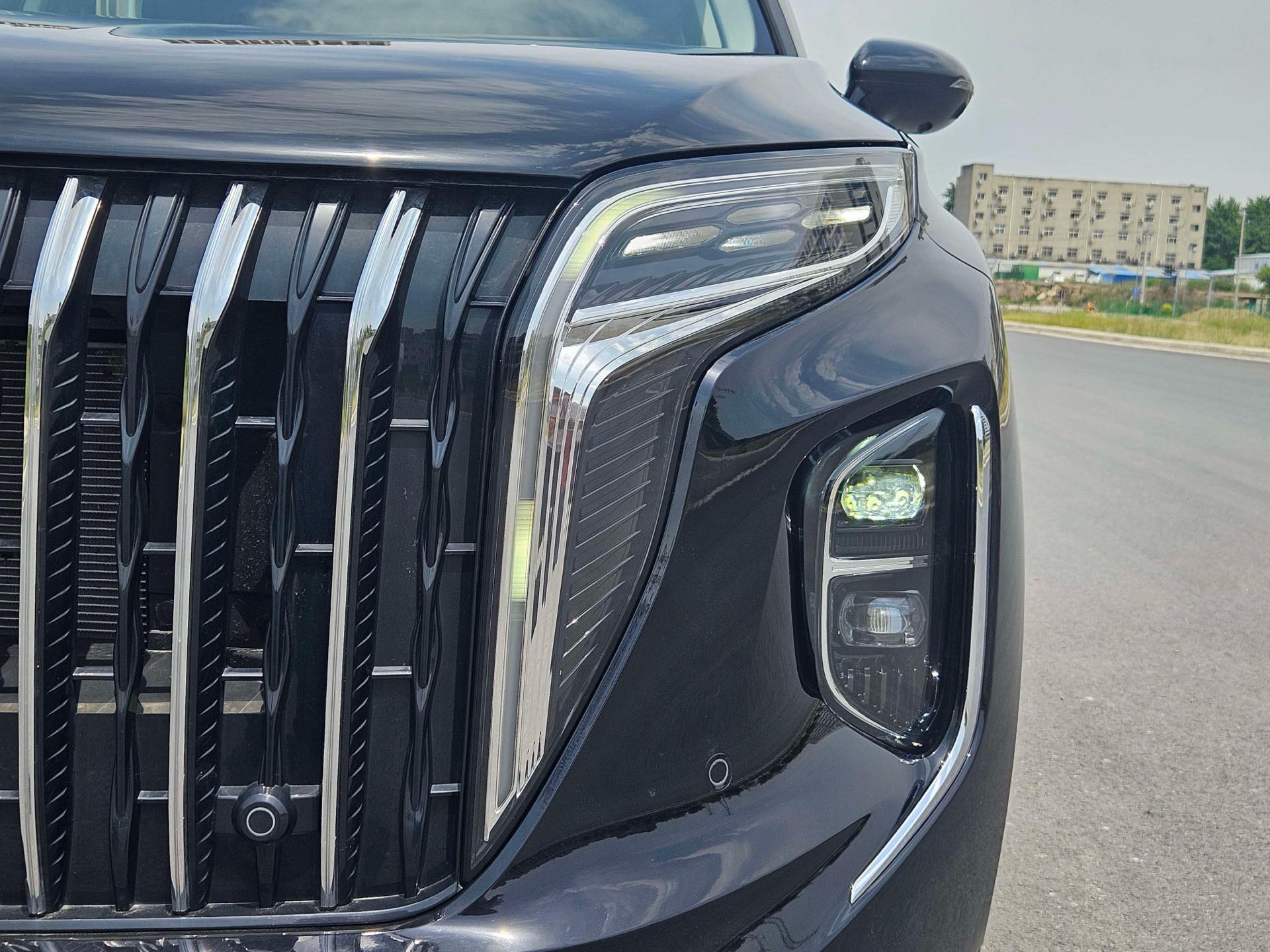 Hongqi HS7 PHEV 2.0T 4WD Flagship Comfort 6-Seater 2024