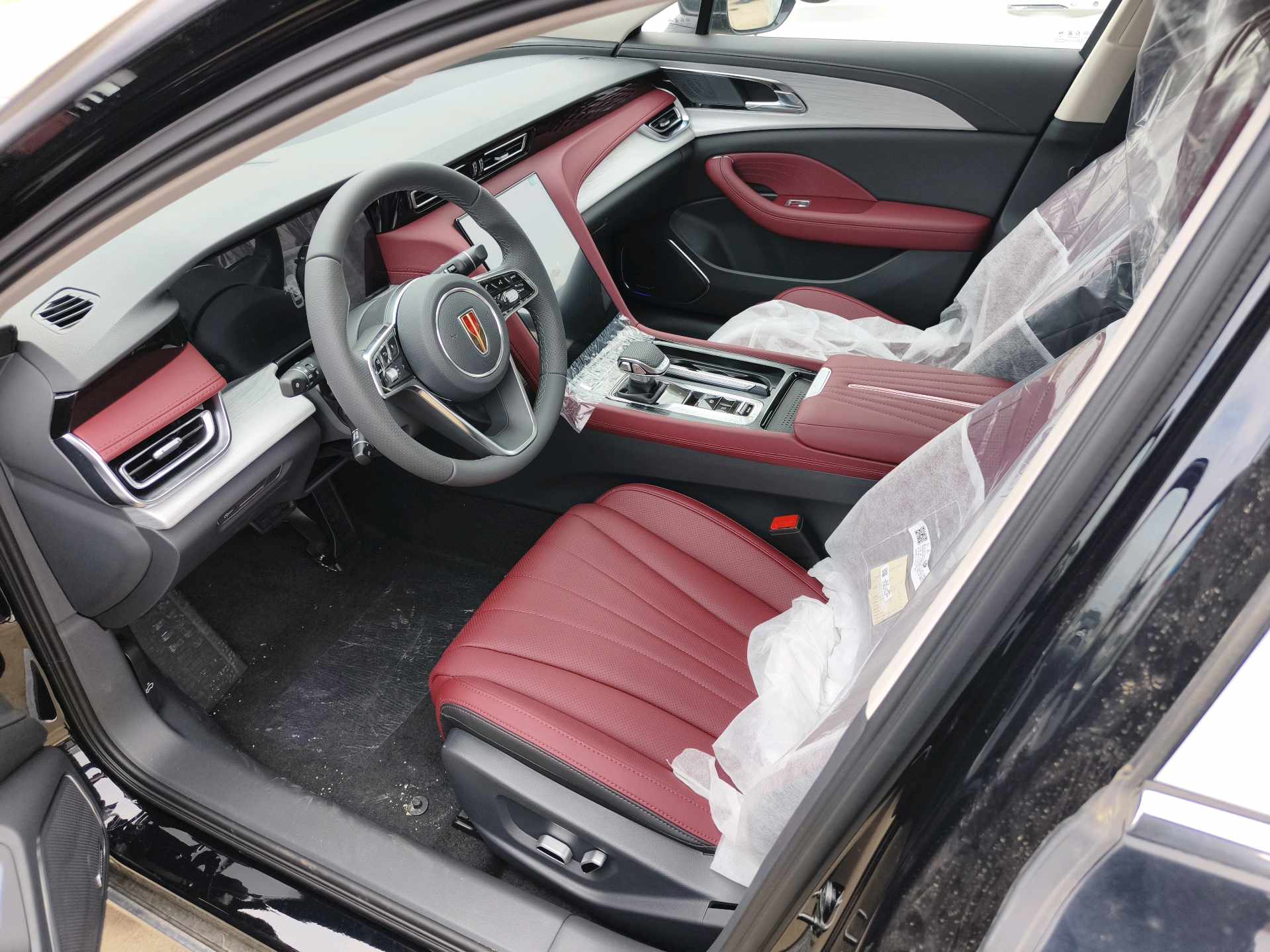 Hongqi H5 2025 2.0T 50 Millionth Anniversary Edition