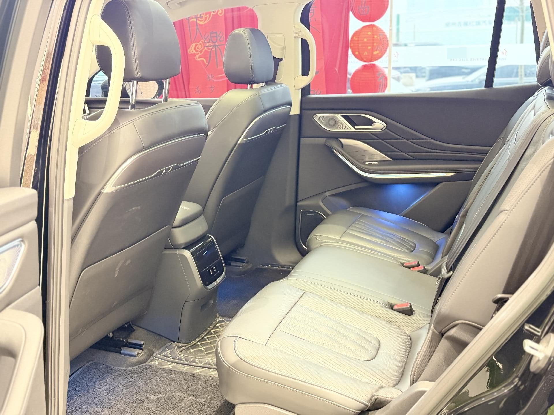 Hongqi HS7 PHEV 2.0T Four-Wheel Drive Qichang 7-Seater 2024