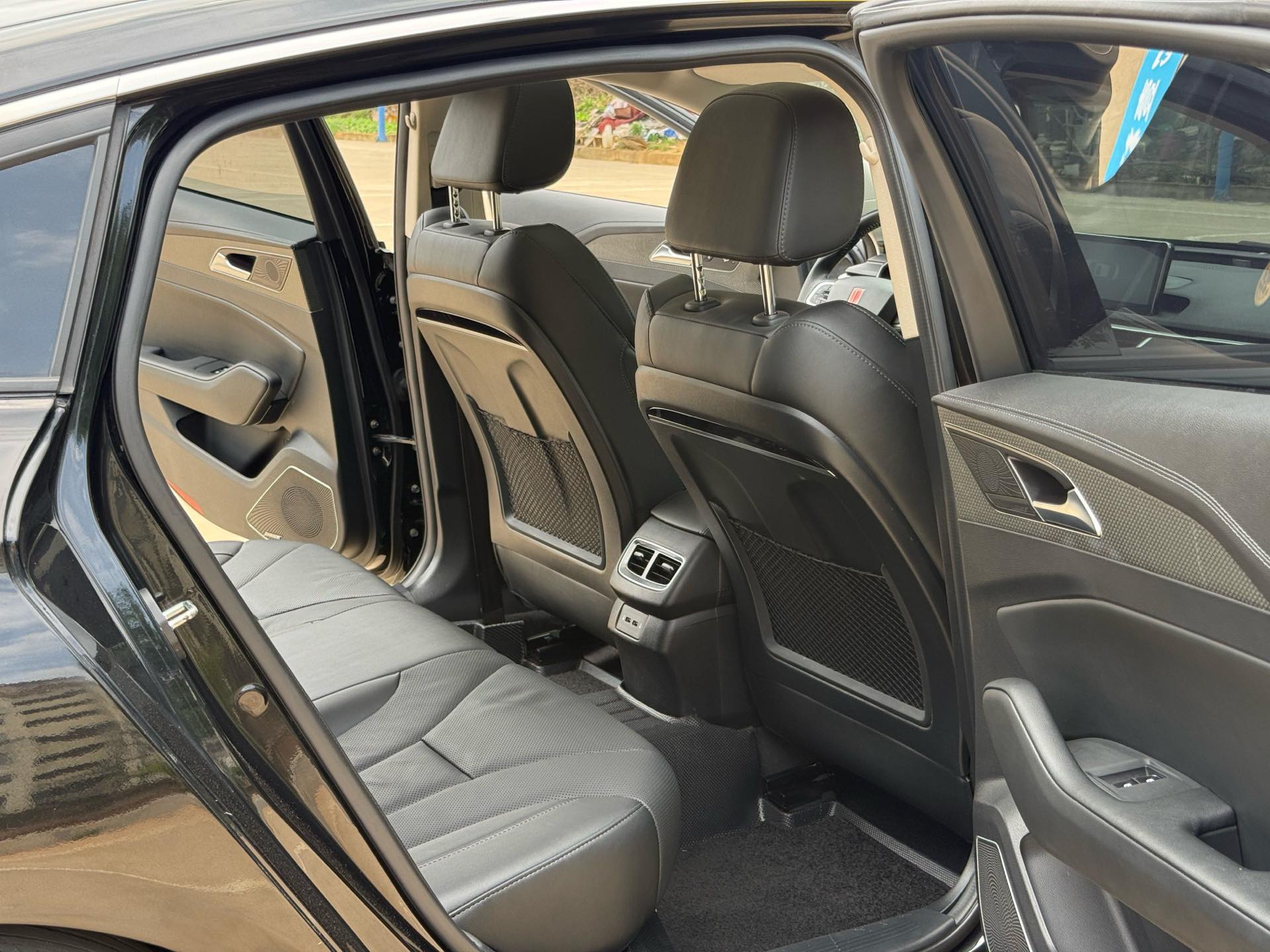 Hongqi H5 2022 48V 1.8TD Smart Connect Qiyun