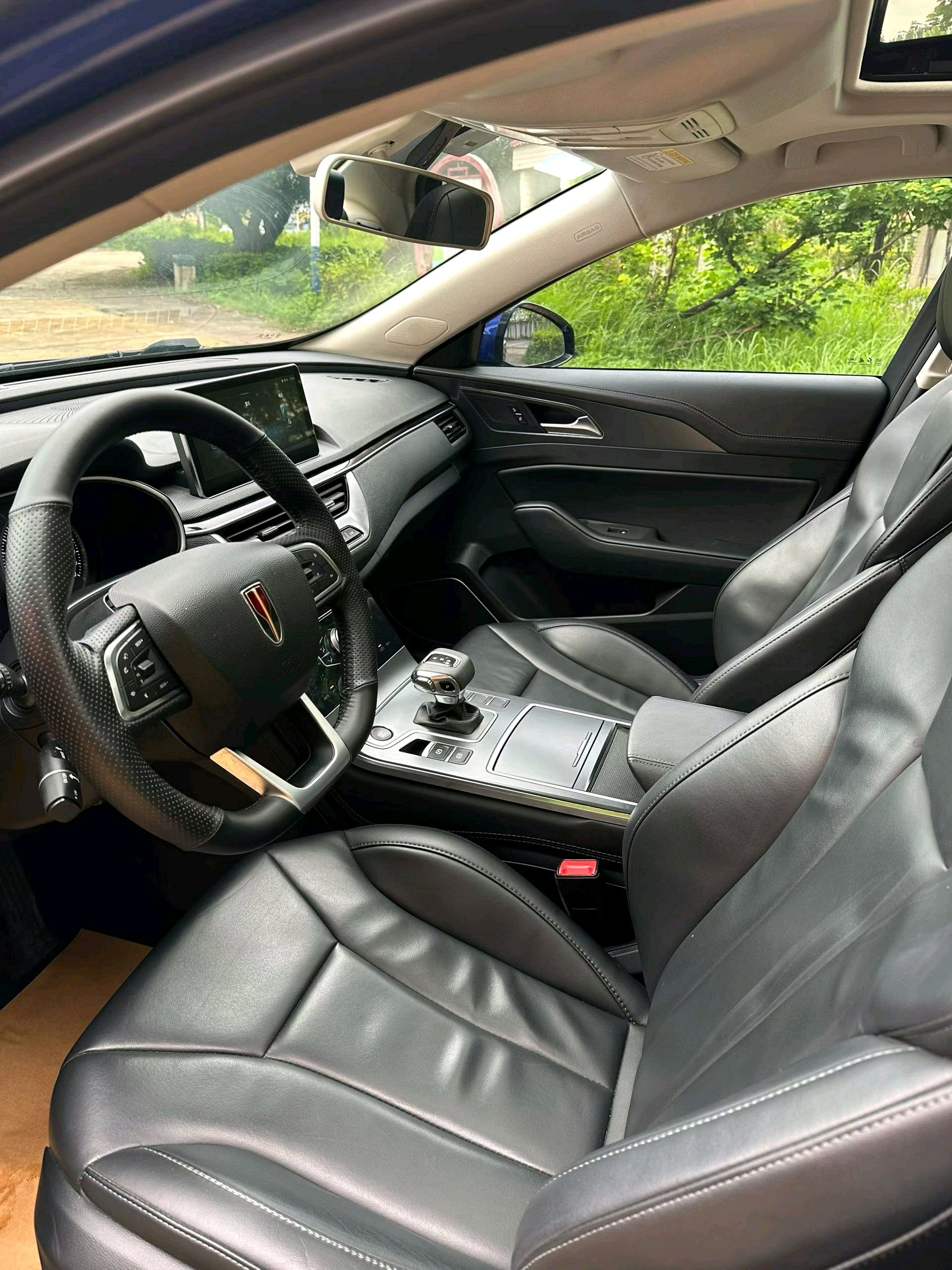 Hongqi H5 2022 1.5TD Qiyun