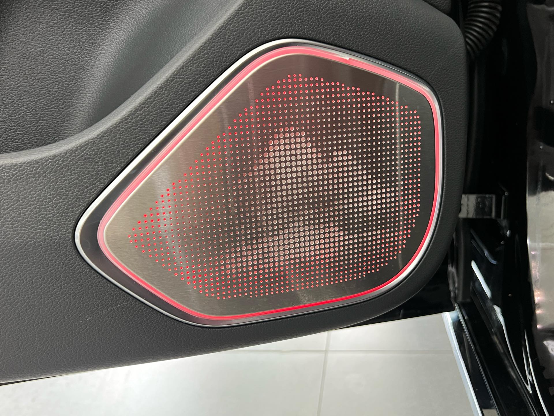 红旗 2025款 H5 2.0T 旗畅50万辆纪念版