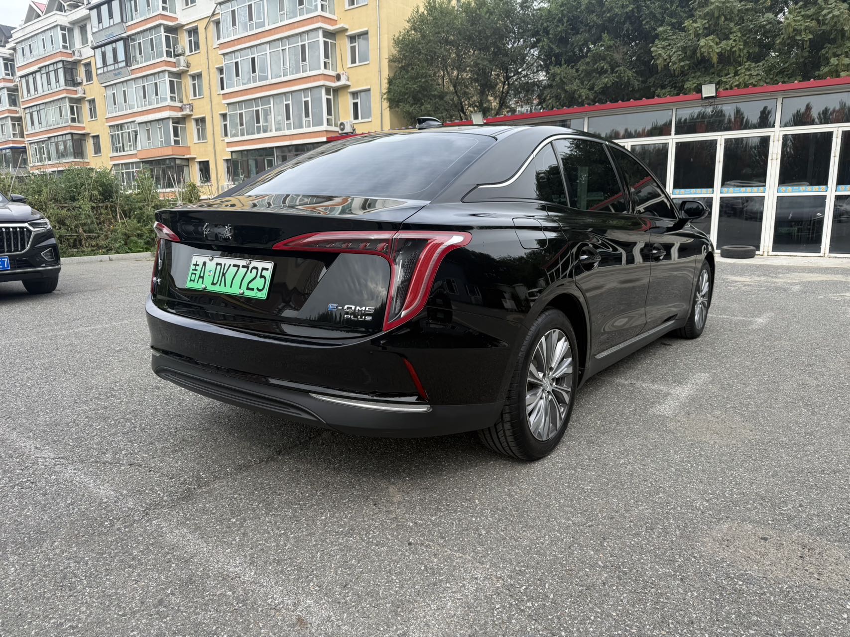 Hongqi E-QM5 Plus 2023